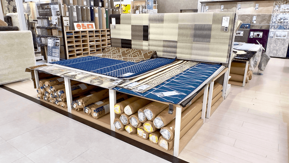 夏物カーペット売場
