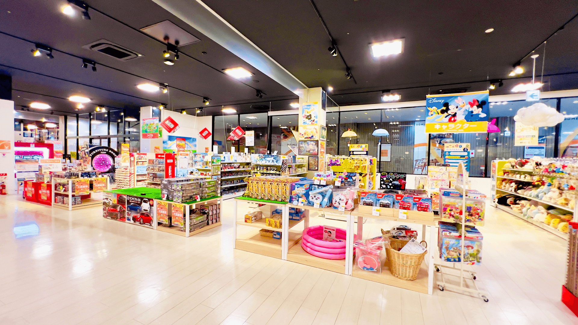 おもちゃ売場