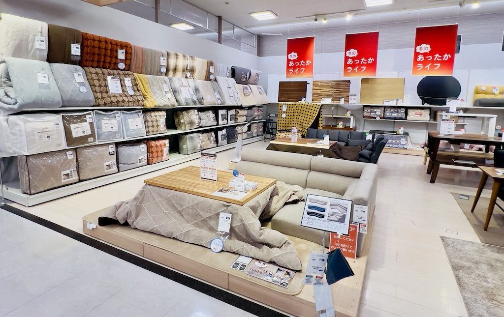 ファニチャードーム 本店 1階 こたつテーブル こたつ布団