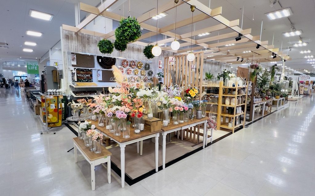 ファニチャードーム 本店 1階 グリーン&フラワー