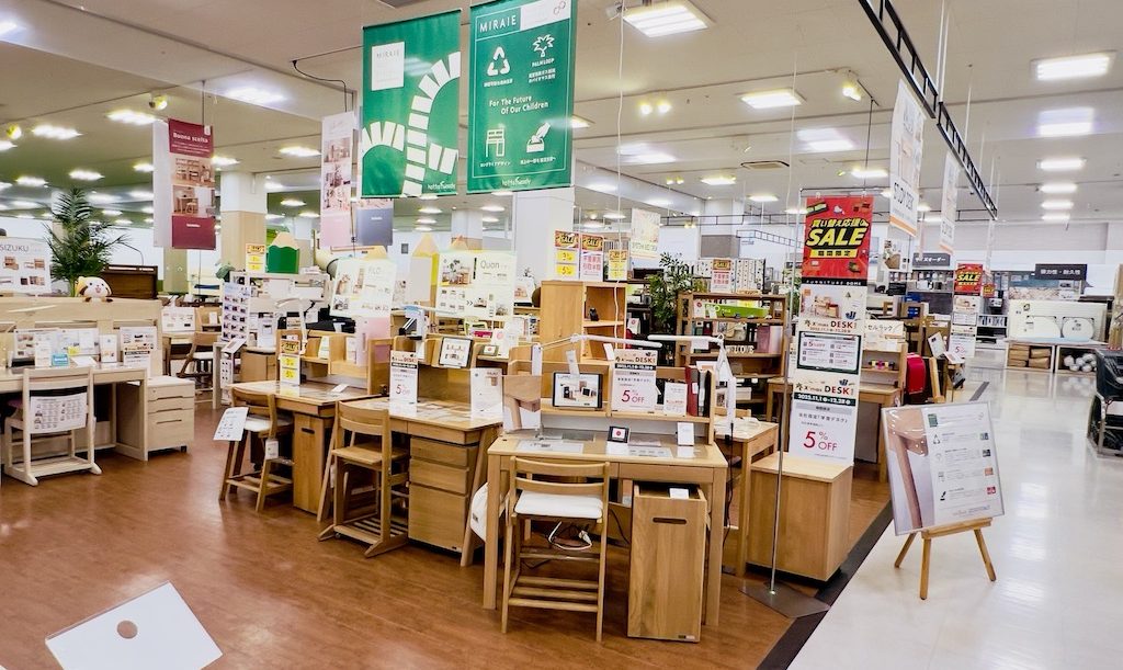 ファニチャードーム 本店 1階 子供家具 学習デスク