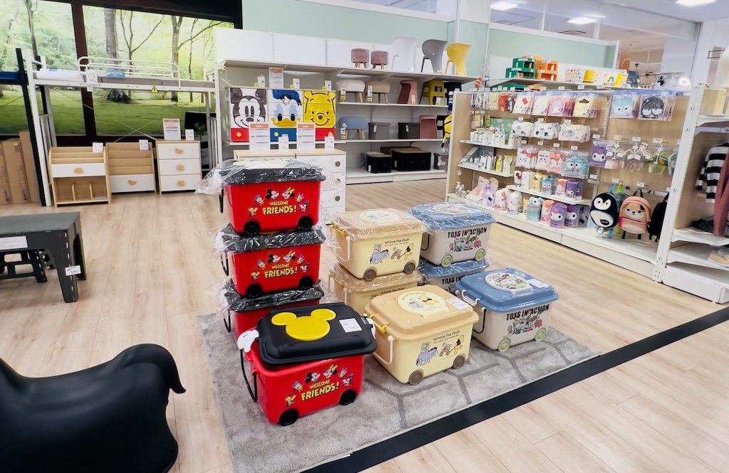 ファニチャードーム 本店 1階 子供用品