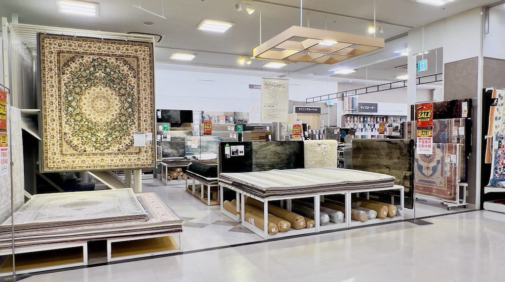ファニチャードーム 本店 1階 フロアカバリング ラグ&カーペット