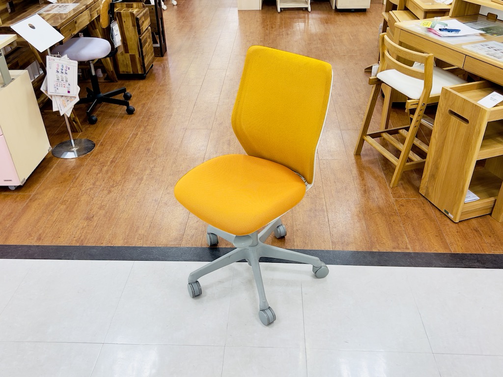 ファニチャードーム アウトレット家具 CG11WR オフィスチェア