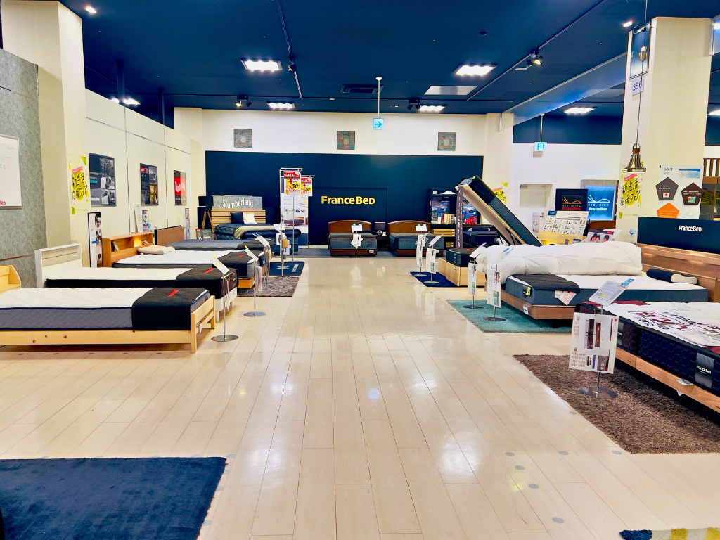 ファニチャードーム ベッド売場