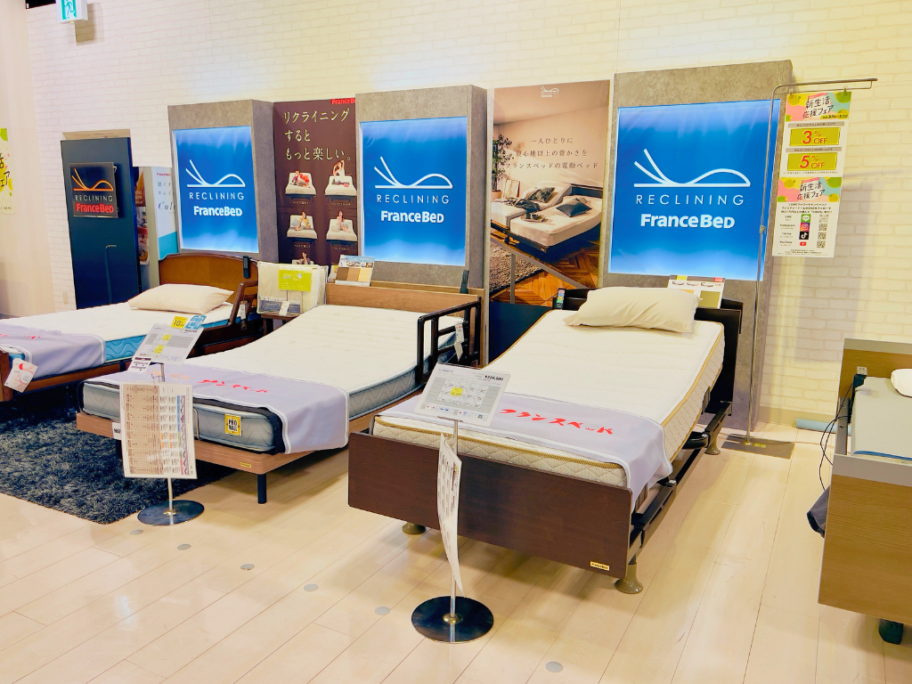 ファニチャードーム ベッド売場
