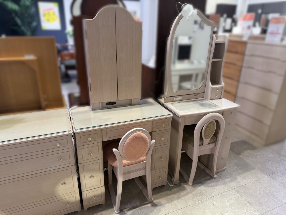 ドレッサー　ファニチャードーム 