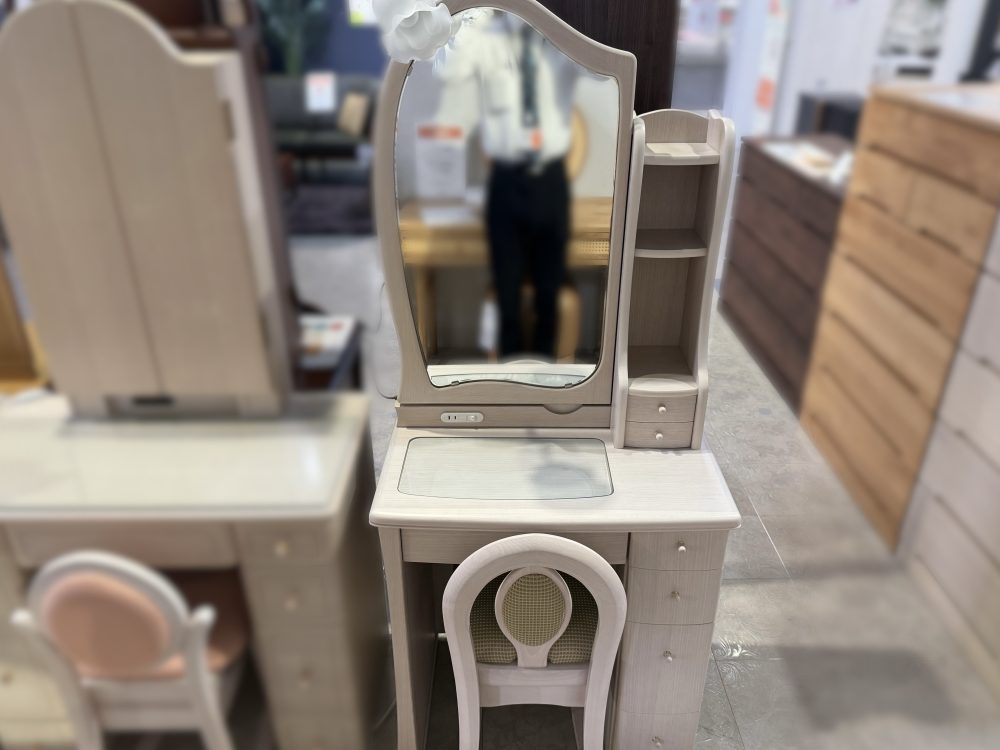 ルルキュート　ドレッサー 