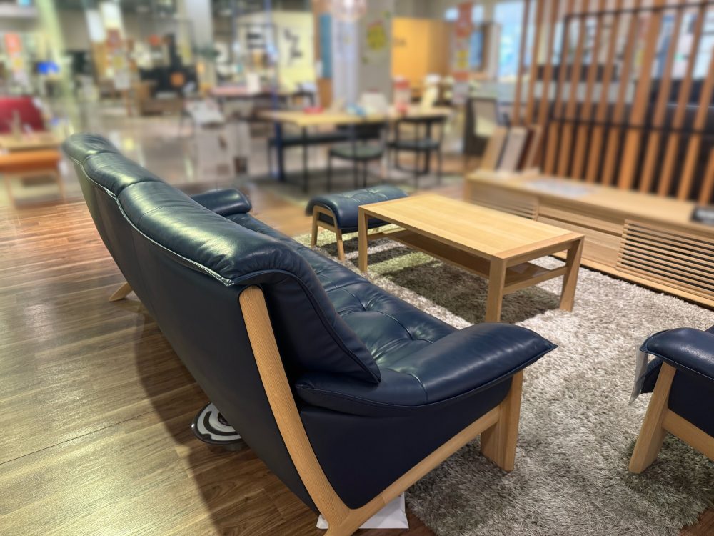 カリモク　ソファ　ZU49